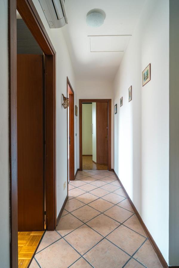 Апартаменти Te Vojo Ben -Furnished Flat- Санта-Марія-ді-Сала Екстер'єр фото