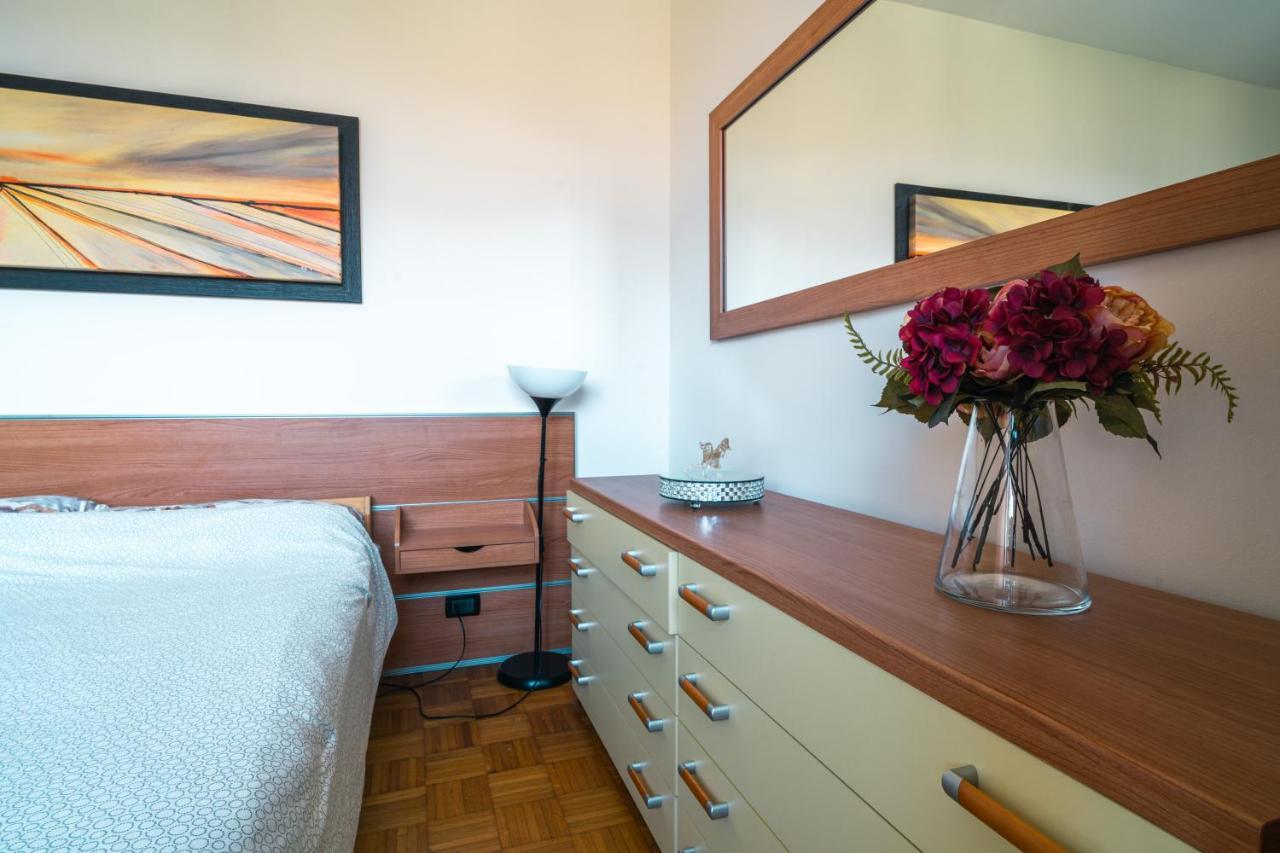 Апартаменти Te Vojo Ben -Furnished Flat- Санта-Марія-ді-Сала Екстер'єр фото