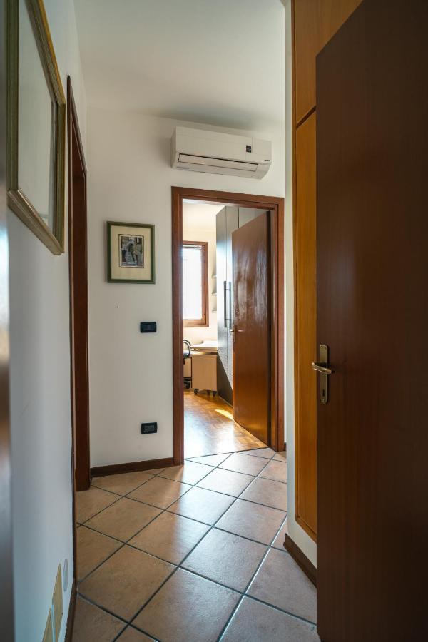 Апартаменти Te Vojo Ben -Furnished Flat- Санта-Марія-ді-Сала Екстер'єр фото
