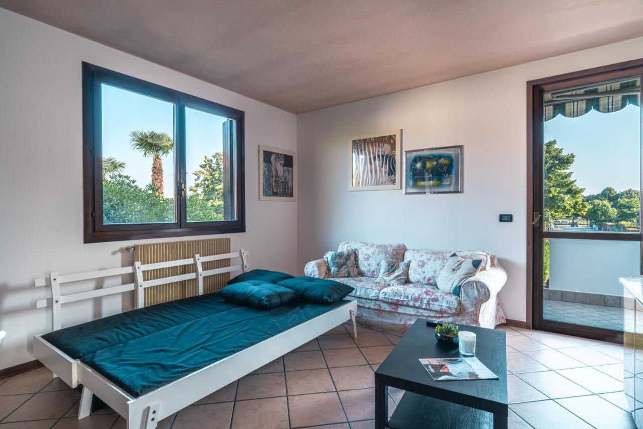 Апартаменти Te Vojo Ben -Furnished Flat- Санта-Марія-ді-Сала Екстер'єр фото