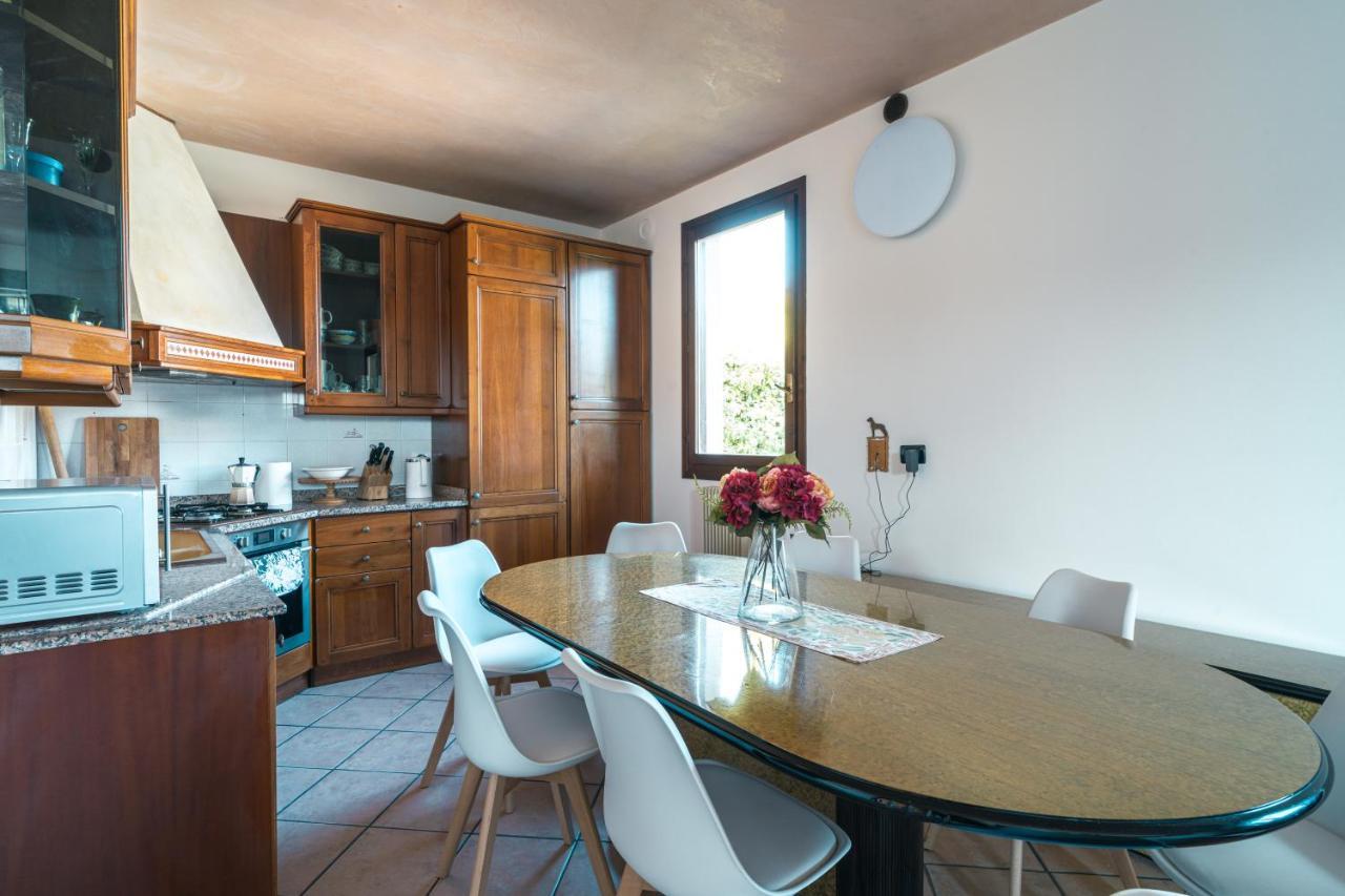 Апартаменти Te Vojo Ben -Furnished Flat- Санта-Марія-ді-Сала Екстер'єр фото