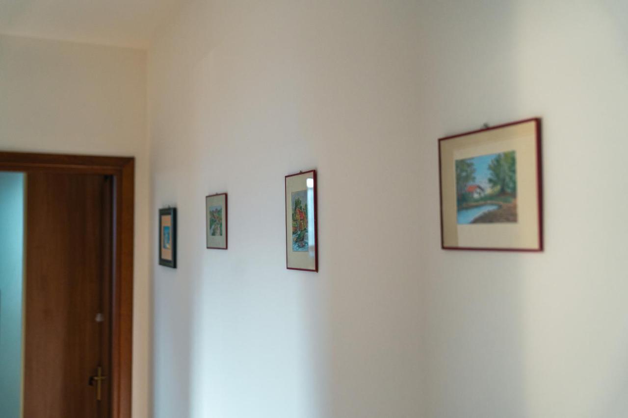 Апартаменти Te Vojo Ben -Furnished Flat- Санта-Марія-ді-Сала Екстер'єр фото